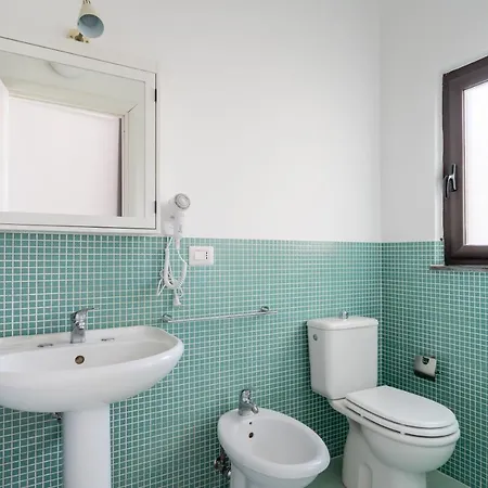 Cilea A Few Steps From The Station Daire Katanya